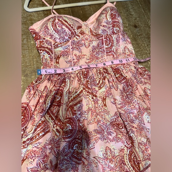 🌺 B.O.G Collective Pink Paisley Mini Dress - Picture 5 of 6